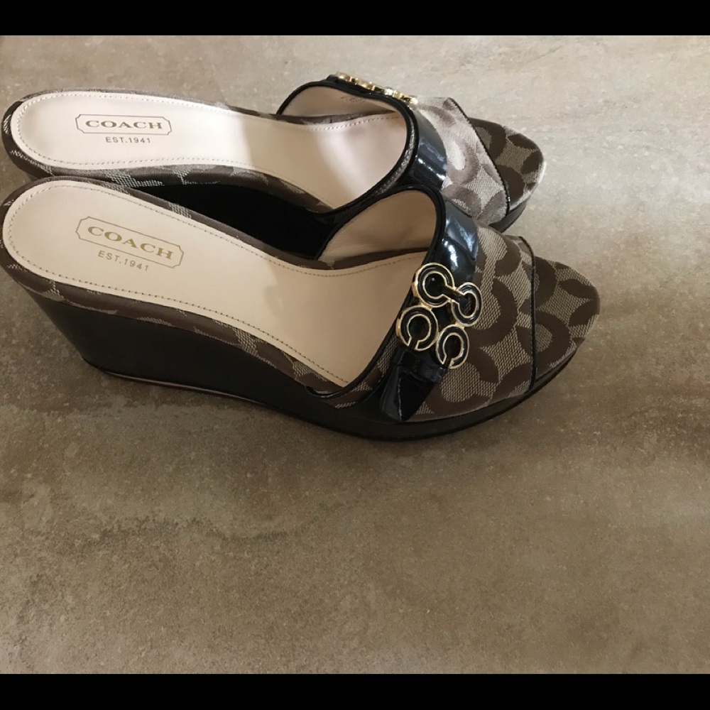 COACH {WEDGE HEEL} SHOES - Picture 4 of 7